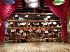 -老滇山寨•云南特色菜•地方菜•民族风情歌舞表演(金碧店)