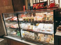 零售区-星巴克(南京南站北夹层店)