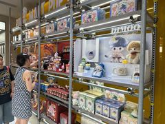 -泡泡玛特POPMART(蓝色港湾店)