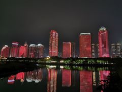-万绿园