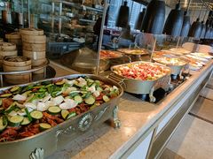 自助取餐区-大中华希尔顿酒店-念自助餐·嗨啤·小龙虾