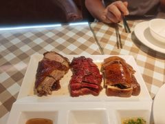 烧味拼盘-新大咀港式茶餐厅(宝山万达店)