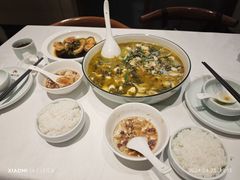 -江城小馆陕南妈妈菜·全球旅行餐厅(钟楼店)