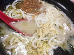 -灵芝妹子海鲜米线(香炉礁山姆店)