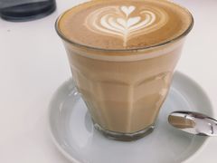 澳白-边渡咖啡烘焙店(昙华林店)