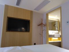 -全季酒店(上海金桥路地铁站店)