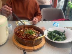 -有红鸡毛店·川菜(建设路店)