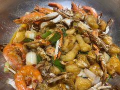 -七欣天香辣蟹火锅(上海奉贤杭州湾生活广场店)