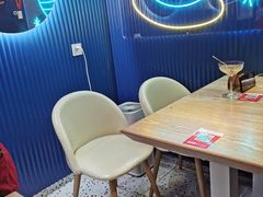 大堂-壹粉屋新疆炒米粉(建外SOHO东区店)