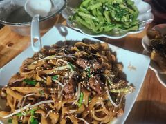 干炒牛河-南记食粥坊·宵夜大排档(卫国路店)