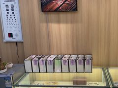 -视野联行眼镜·蔡司·尼康·授权优选门店(青浦宝龙店)