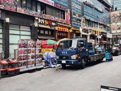 -BHC炸鸡(明洞总店)
