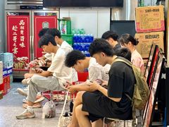 -靓虾二哥长沙地标小龙虾(五一广场店)