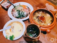 -老滇山寨•云南特色菜•地方菜•民族风情歌舞表演(金碧店)