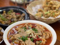 -胡子饮食店