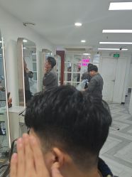 -米娜护肤造型