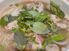 火车头特别牛肉汤河粉-甘容西贡越南粉