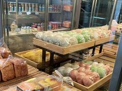 -顶东面包花园·生日蛋糕(世博店)