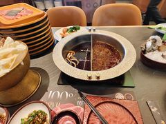 -牛YO寿喜烧·铁板烧和牛火锅自助(市府恒隆店)