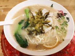 柠檬酸汤鱼-锅儿挑面馆