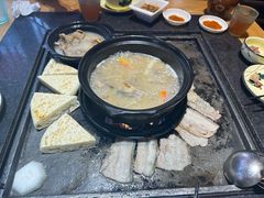 -有一锅·野生菌黑山羊腊排骨火锅(古城北门店)