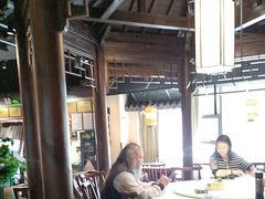 -围炉肉舍丹东海鲜烤肉·烤活鳗(步行街店)