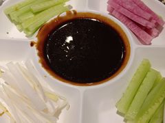 -鑫巴蜀小镇 · 水煮鱼专研店(玉桥店)