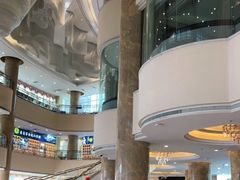 -深圳君逸国际酒店(龙岗横岗塘坑地铁站店)