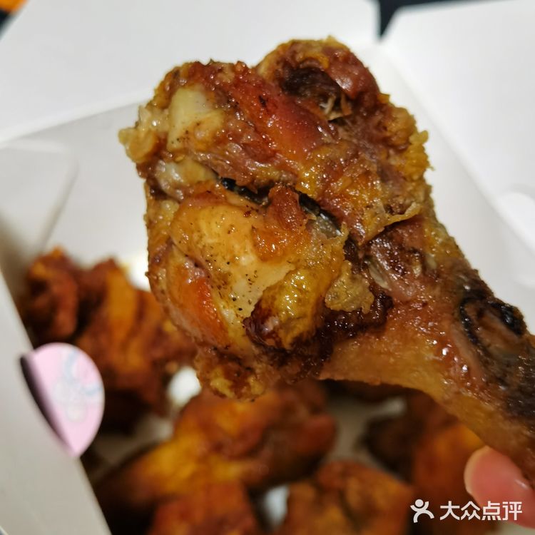 深夜看球，忍不住的炸鸡诱惑~咔滋咔滋