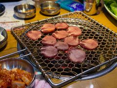 雪花80％厚切牛舌-老炉家木炭烤肉(长江国际店)