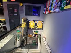 -京狮炙燥·精酿烧烤(首经贸店)