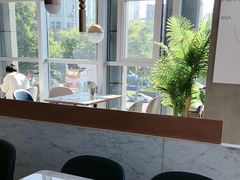 -必胜客(威高广场店)