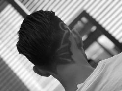 -尼特斯男士发型馆