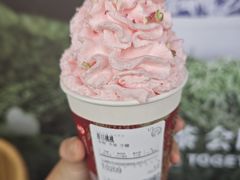 春日桃桃-霸王茶姬(广州白云悦和方店)
