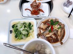 -鑫悦楼煎蟹·16年海鲜大排档