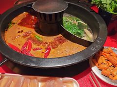 -晓宇重庆火锅(西安荟聚店)