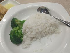 -佰搭果·广式茶餐厅(西华路店)