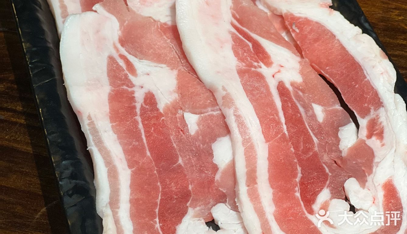 除了奋斗，啥都不如烤肉