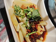 -四季喧黔味豆米火锅(万达广场店)