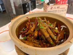 -思博半步颠小酒馆(梦时代店)