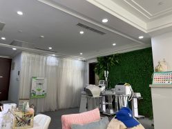 -YooMee优美智能科技美肤机构