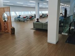 -深圳锦龙奥迪4S店(前海店)