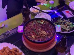 -路边边地标烧烤·川菜·小龙虾·音乐酒馆(良乡长虹店)