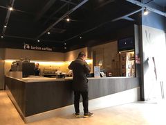 -瑞幸咖啡(新世界中心店)