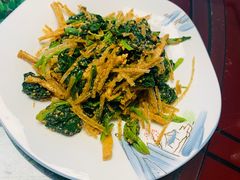 -巩本明鱼屋子