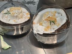 手作生打椰皇冰-喜茶(深圳万象城黑金店)