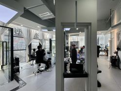 -U·NI SALON 造型