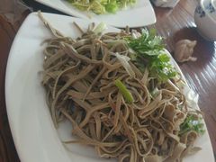 -溢心园香河肉饼总店