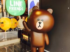-LINE FRIENDS Garosu-gil Flagship Store