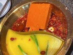 -小天鹅火锅·一线江景洪鼎旗舰店(洪崖洞店)